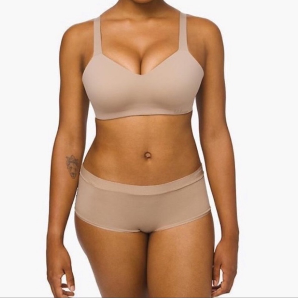 Lululemon Hold True Bra Nude